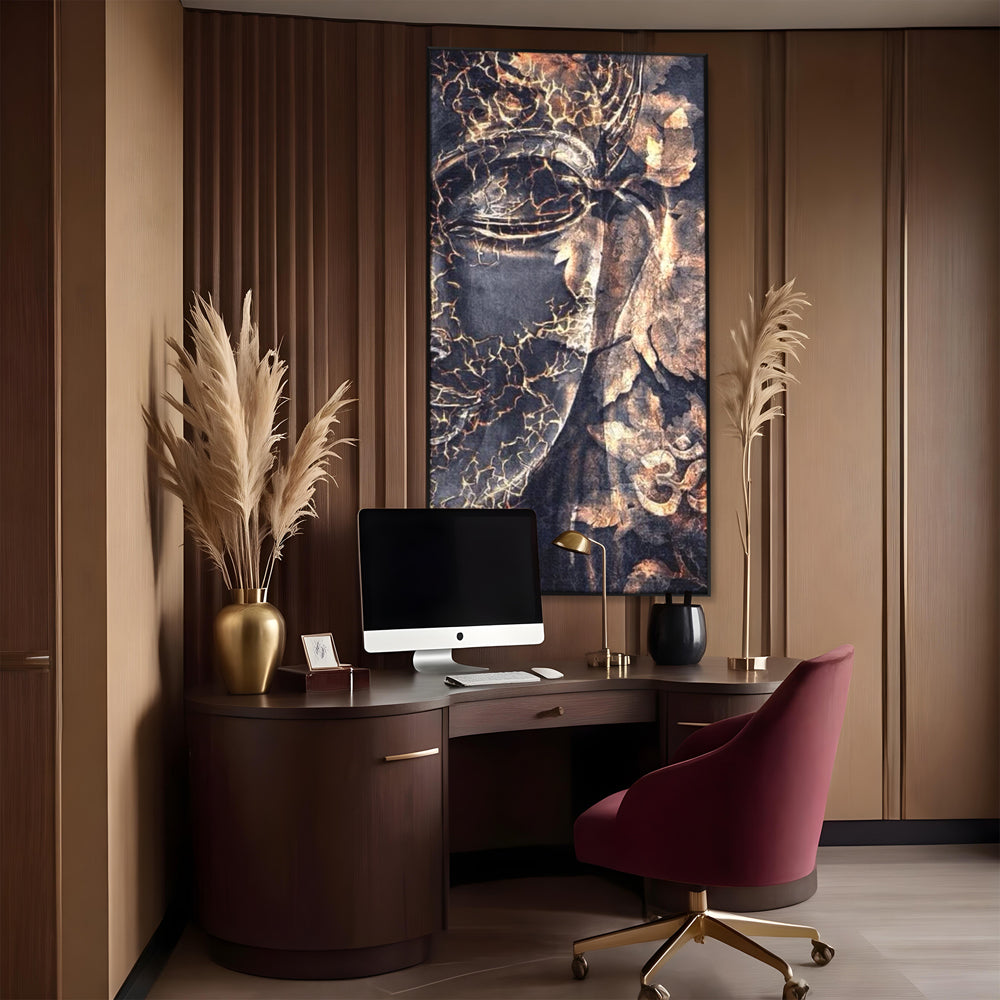 Tablou canvas cu tablou canvas cu chipul lui buddha, in rama de aluminiu negru, pe perete intr-un birou